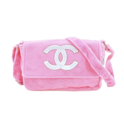 Chanel Precision Bag in pink faux fur with magnetic snap closure and big interlocking CC Chanel logo in front