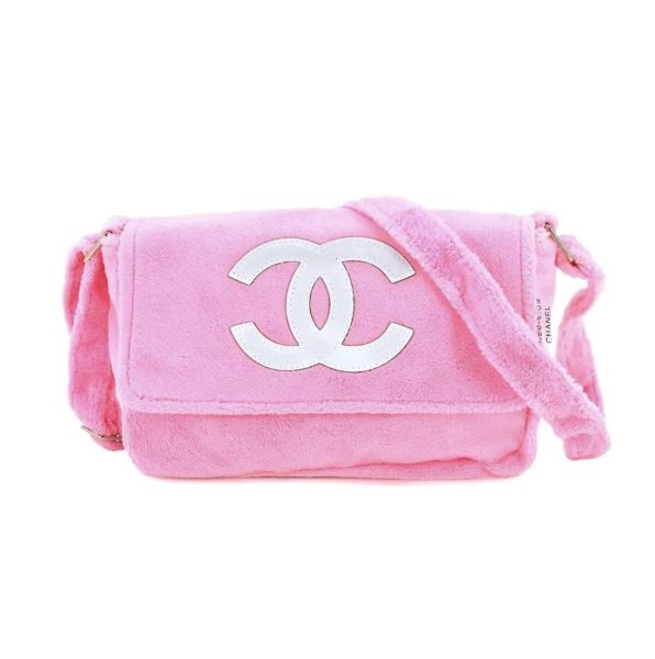 Chanel Precision Bag in pink faux fur with magnetic snap closure and big interlocking CC Chanel logo in front
